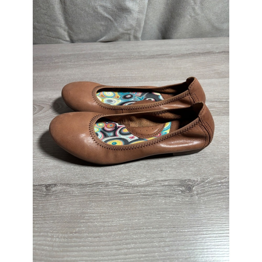Born Womens 6 Julianne Tan Leather Ballet Flats Round Toe Slip On Shoes Boho - Picture 2 of 10